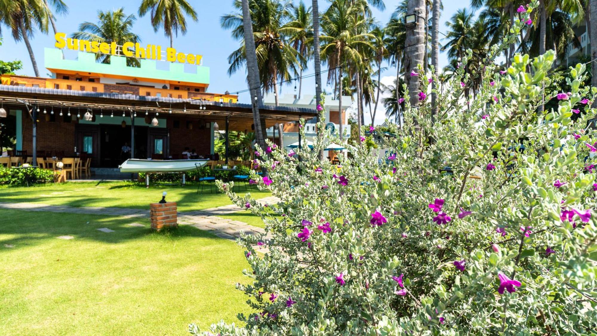Ocean Place Resort Mui Ne Exterior photo